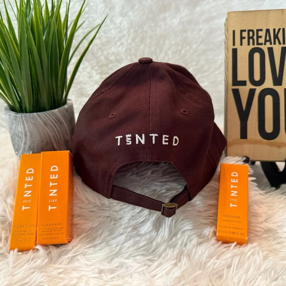 💗NWT Ulta Live Tinted Deluxe Makeup Sample Beauty Bundle💗